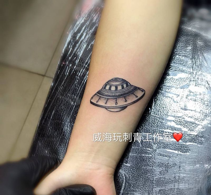 飞碟纹身图片
