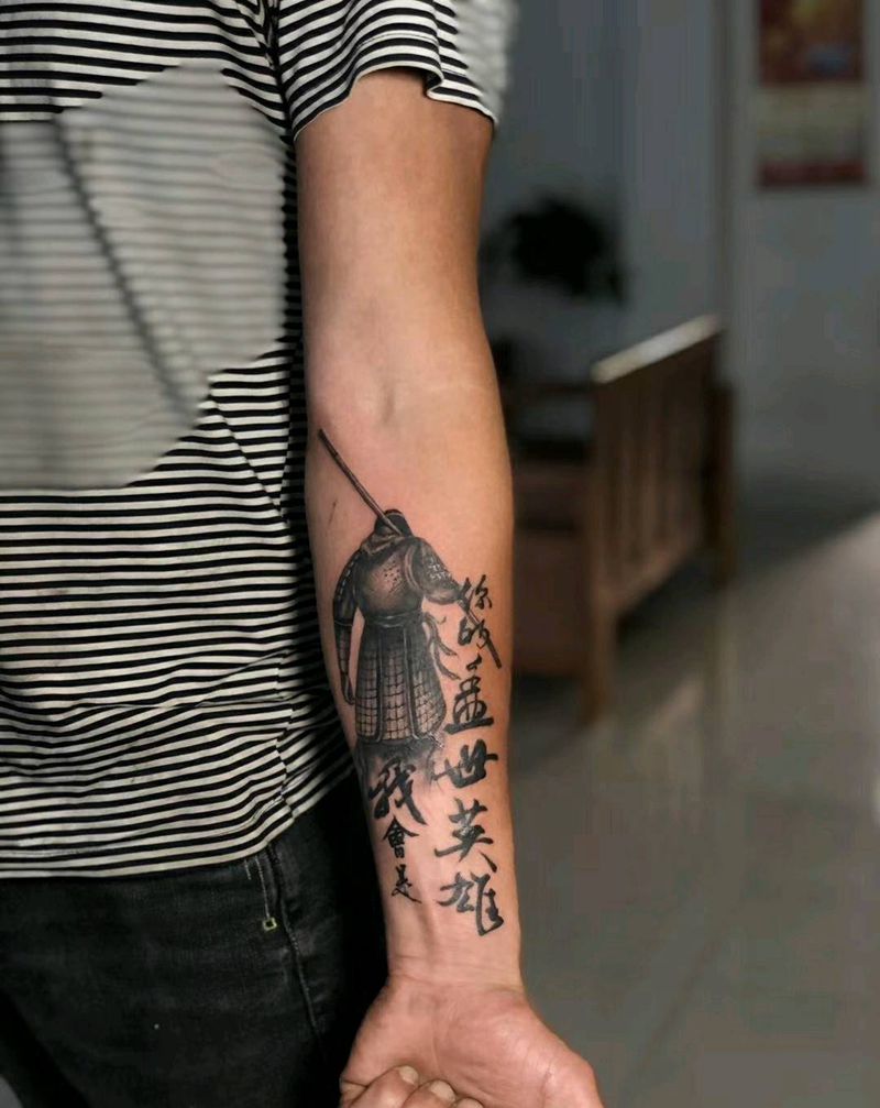 大圣纹身图片_手臂新传统纹身图案