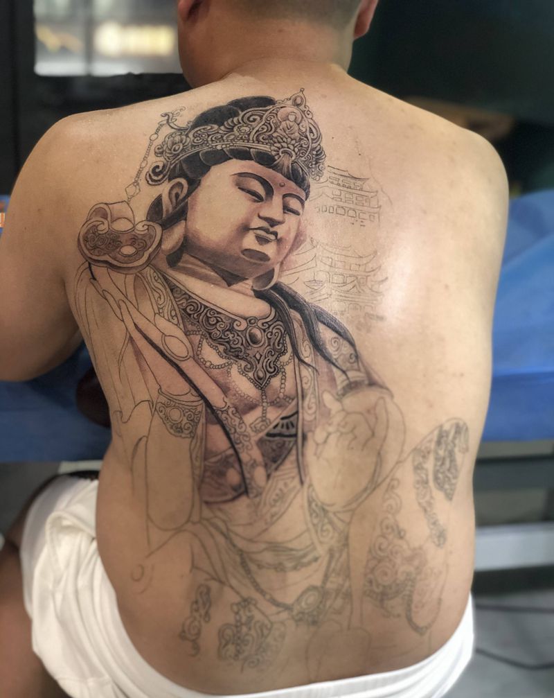 菩萨纹身图片_背部新传统纹身图案