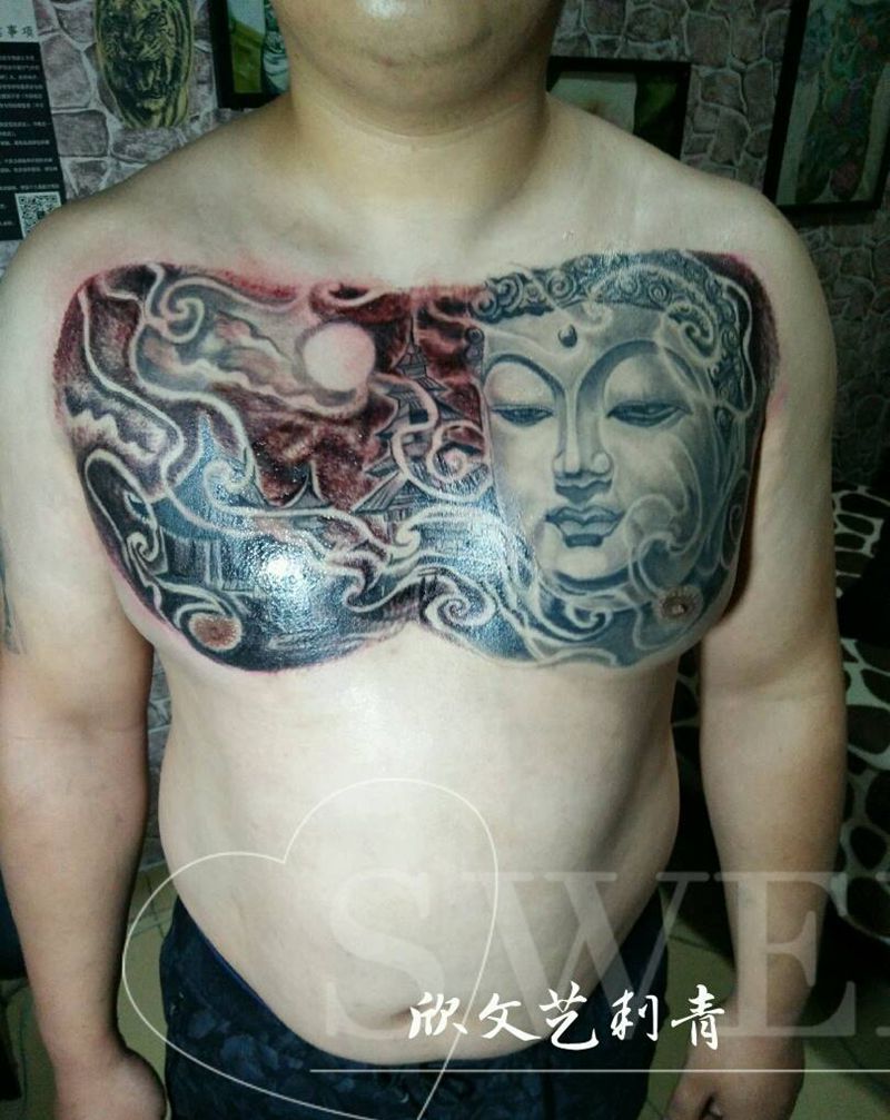 佛花胸《旺师傅作品》纹身图片_胸部老传统花胸佛塔纹身图案