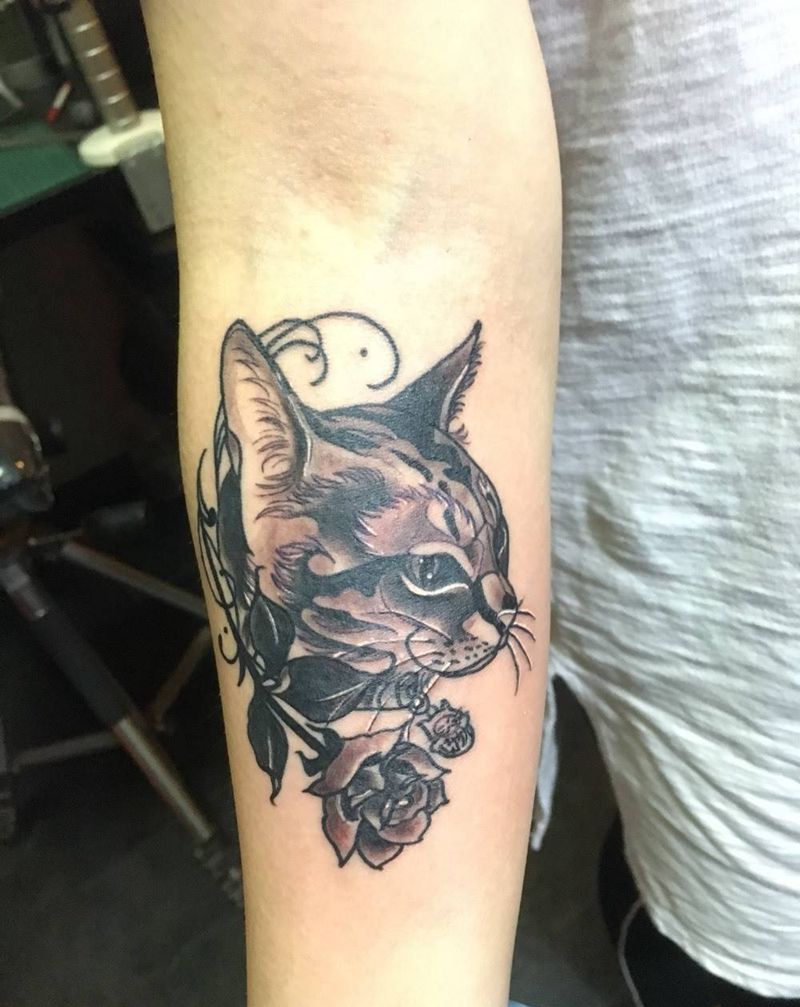 花猫咪纹身图片_手臂New School猫玫瑰小清新纹身图案