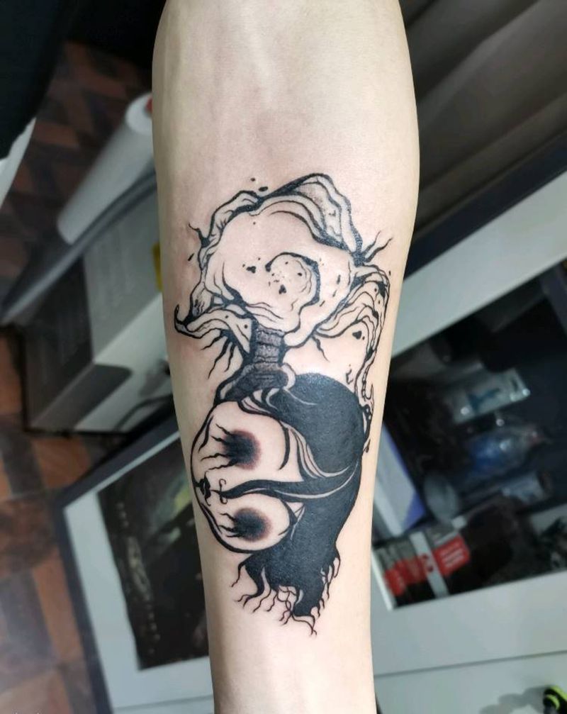 暗黑小女孩纹身图片_手臂欧美写实纹身图案