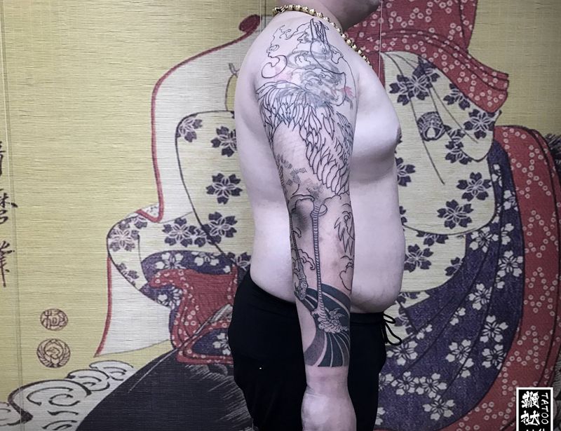 花臂鹤遮盖走线完成纹身图片_手臂老传统新传统鹤纹身图案