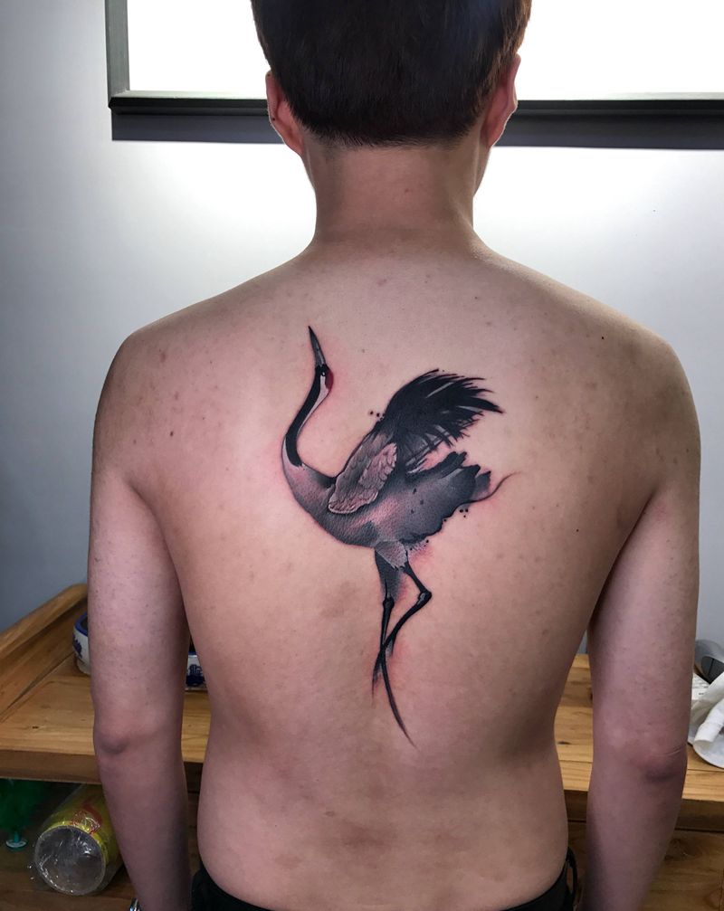 鹤纹身图片_肩部背部水墨仙鹤鹤脊柱纹身图案