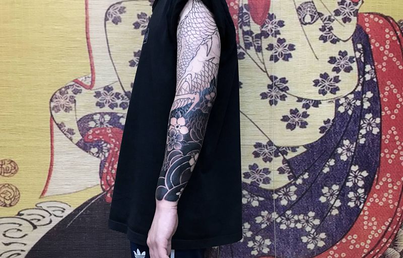 花臂进度纹身图片_手臂新传统龙纹身图案