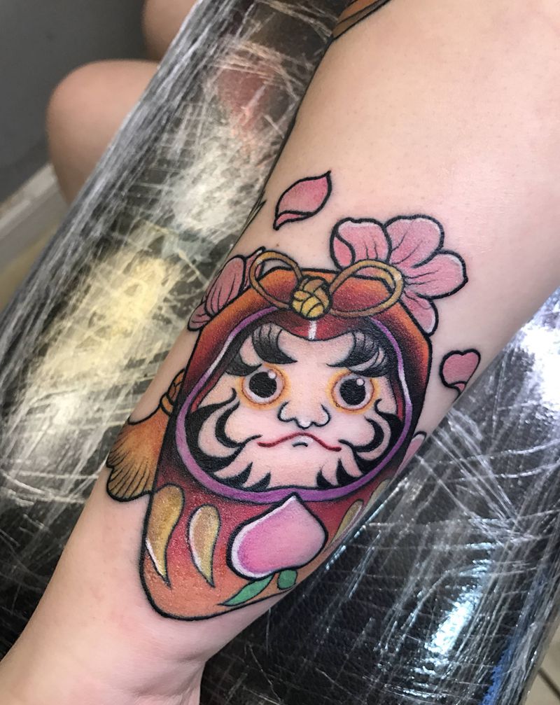 达摩蛋御守纹身图片_手臂手部新传统New School达摩蛋樱花护身符纹身图案