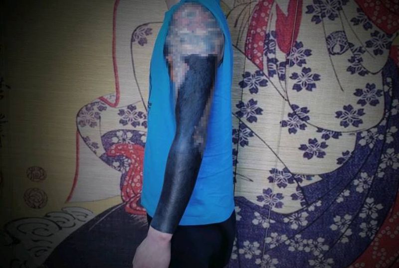 黑臂，刷着呢！第一回合。纹身图片_手臂黑臂纹身图案