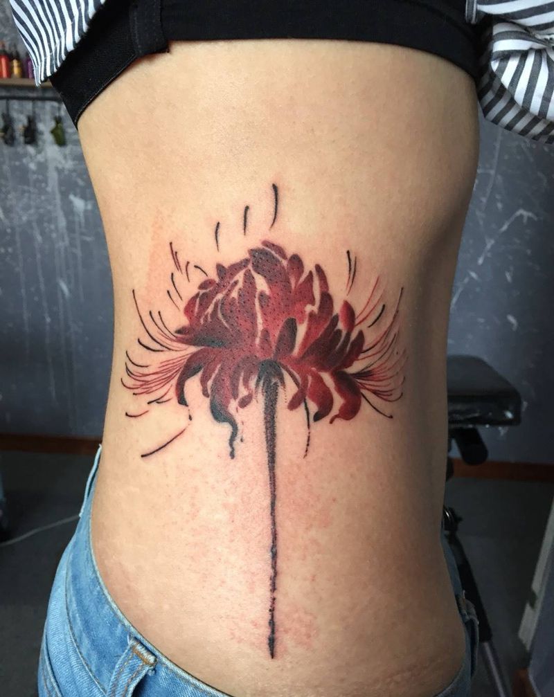 彼岸花纹身图片_成品腰部清新植物纹身图案