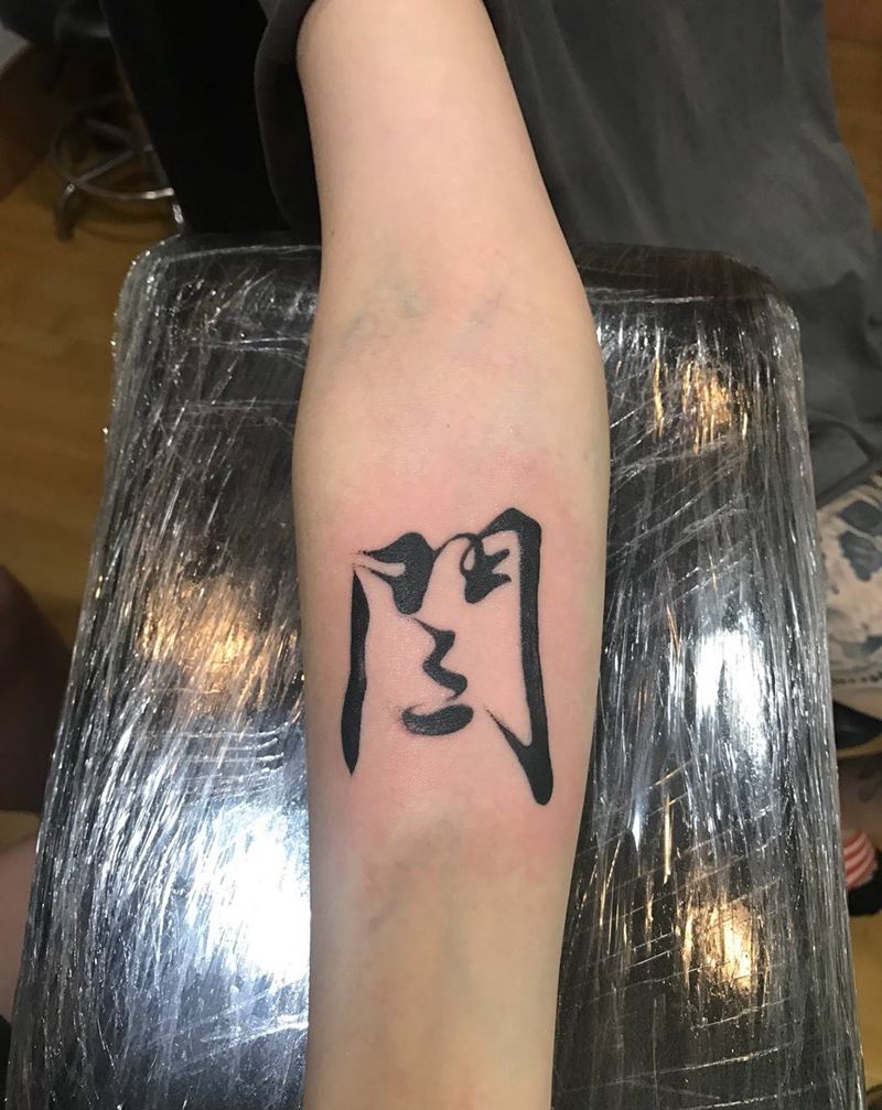 閆纹身图片_成品手臂手部传统习俗清新几何字符图腾线条纹身图案