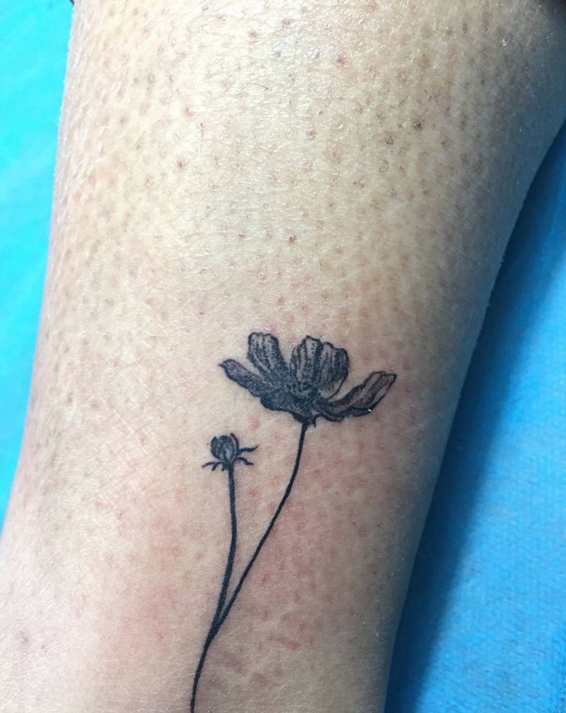 脚踝小清新纹身图片_成品脚部清新植物纹身图案