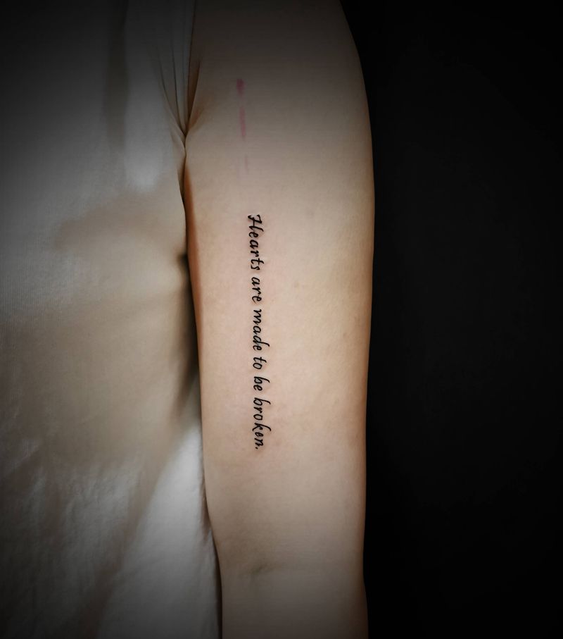 小小一竖溜~纹身图片_手臂纹身图案