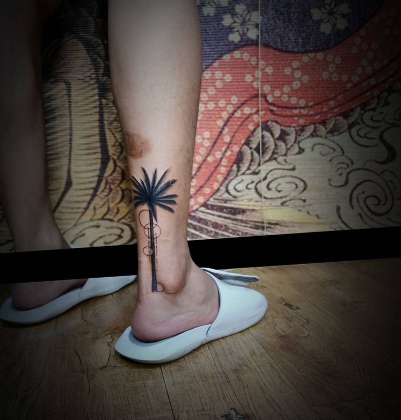 椰子树纹身图片_腿部脚部纹身图案
