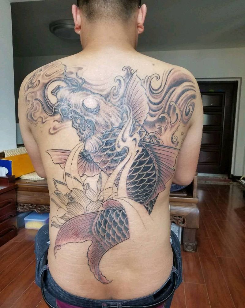 魚,未完待續纹身图片_背部新传统纹身图案