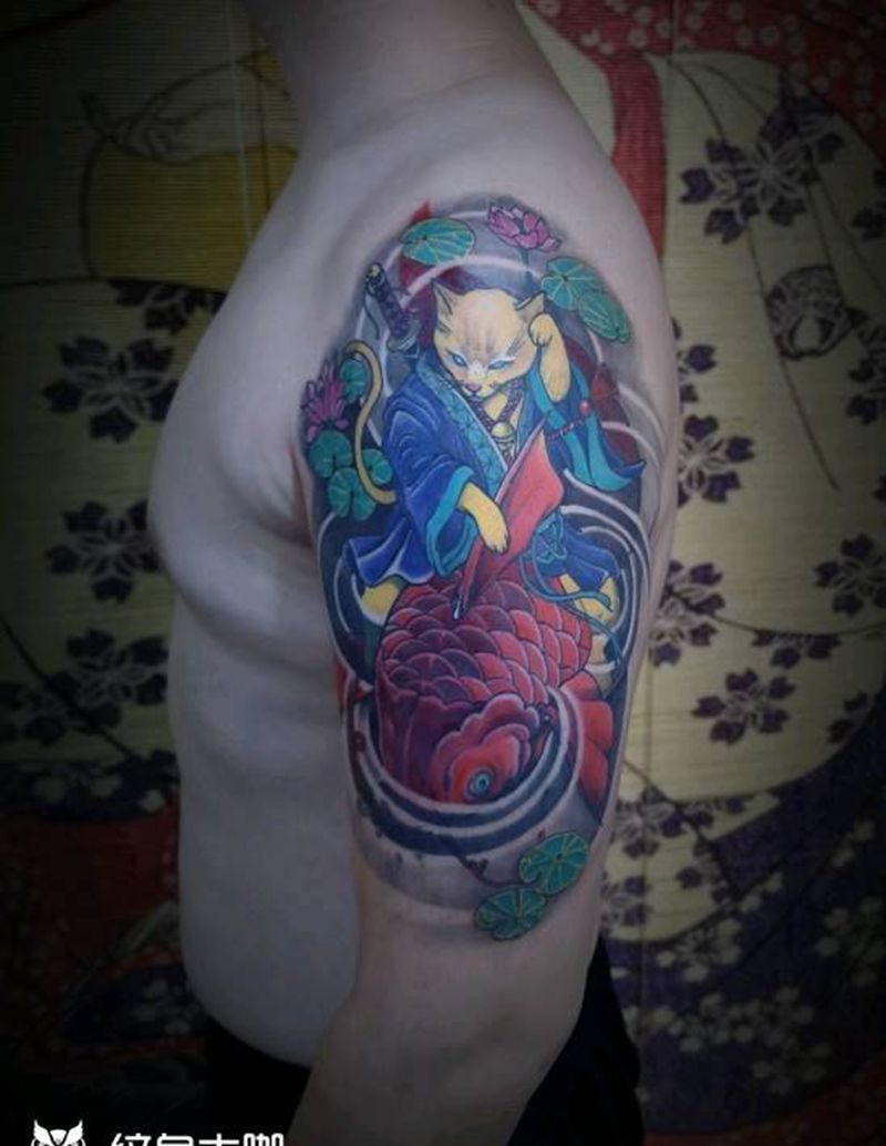 喵喵治鲤纹身图片_手臂新传统纹身图案