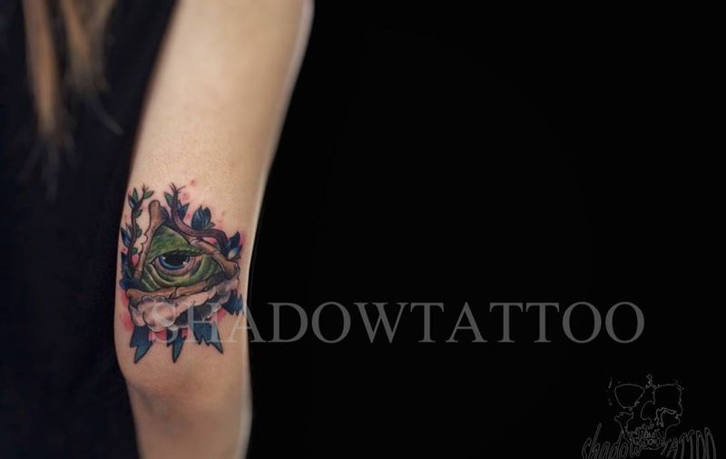 上帝之眼纹身图片_成品手臂欧美宗教纹身图案