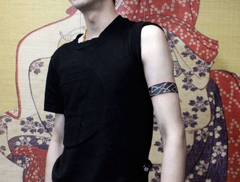 臂环纹身图片_成品手臂欧美图腾纹身图案