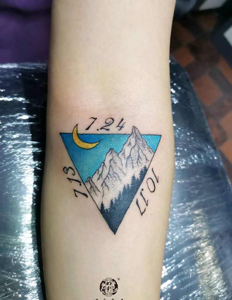 小彩图纹身图片_手臂水彩几何纹身图案