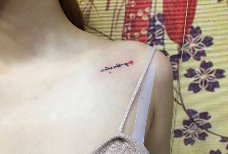 清新锁骨1纹身图片_成品胸部习俗清新字符植物纹身图案