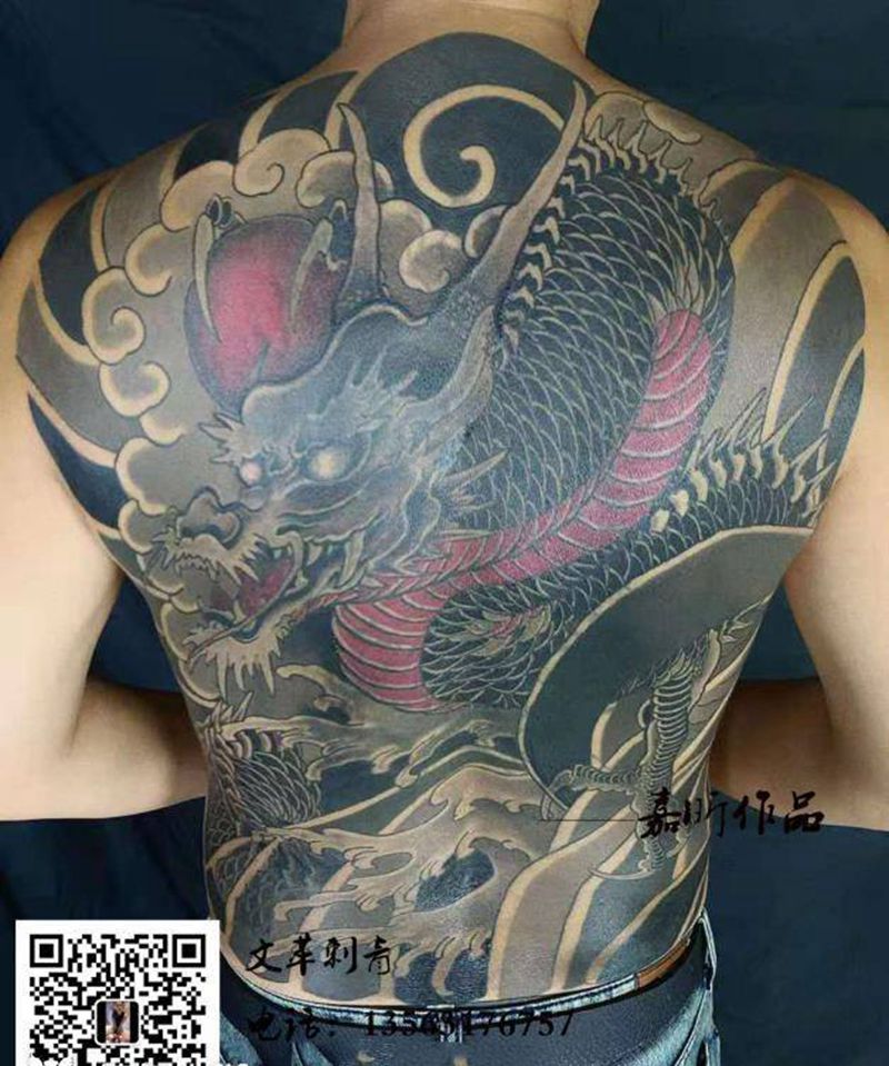 老传统纹身图片_背部老传统纹身图案
