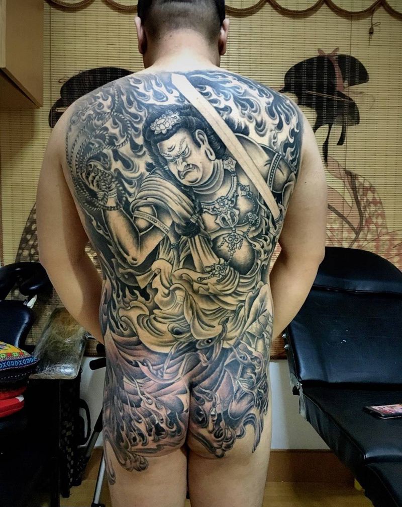满背不动明王(未完)纹身图片_成品手稿背部腿部臀部传统宗教鬼神人物肩部纹身图案