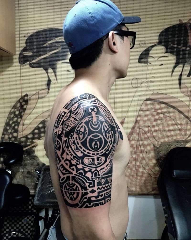 韩国欧巴大臂玛雅图腾纹身图片_成品肩部手臂欧美图腾宗教纹身图案