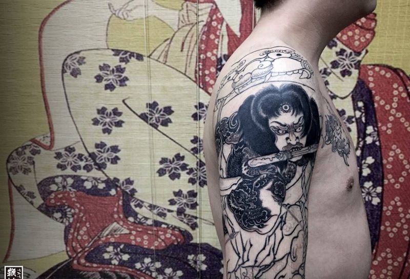 破水门进度纹身图片_手臂老传统张顺破水门鱼纹身图案