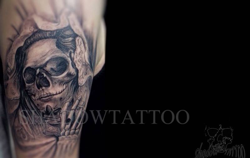 骷髅新娘纹身图片_欧美手臂黑灰宗教成品纹身图案