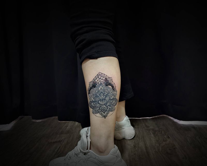 梵花加盖纹身图片_腿部纹身图案