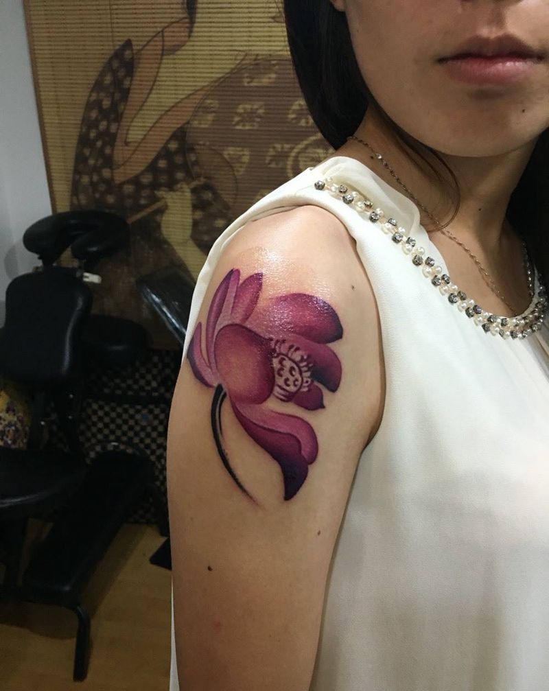 墨莲遮盖疤痕纹身图片_成品手臂肩部传统国画植物水墨纹身图案