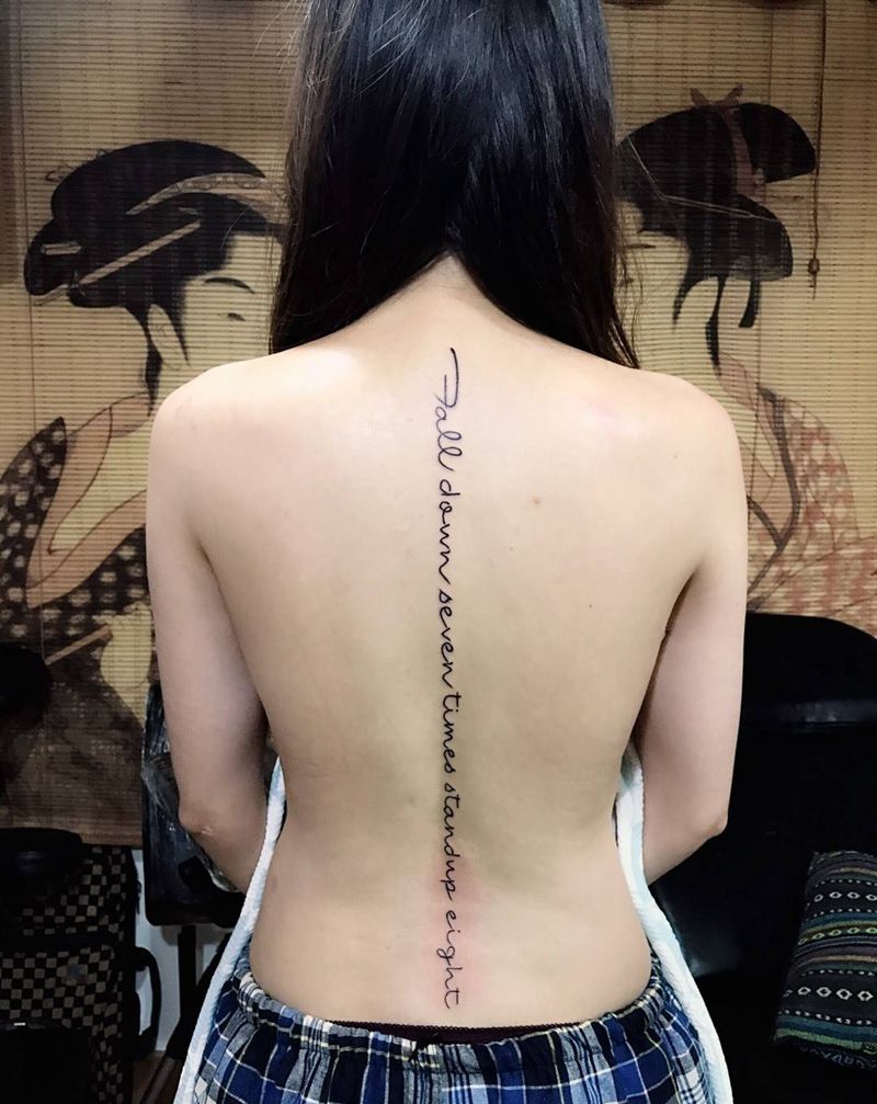 脊柱纹身[机智]纹身图片_成品背部腰部臀部欧美清新传统字符宗教鬼神纹身图案