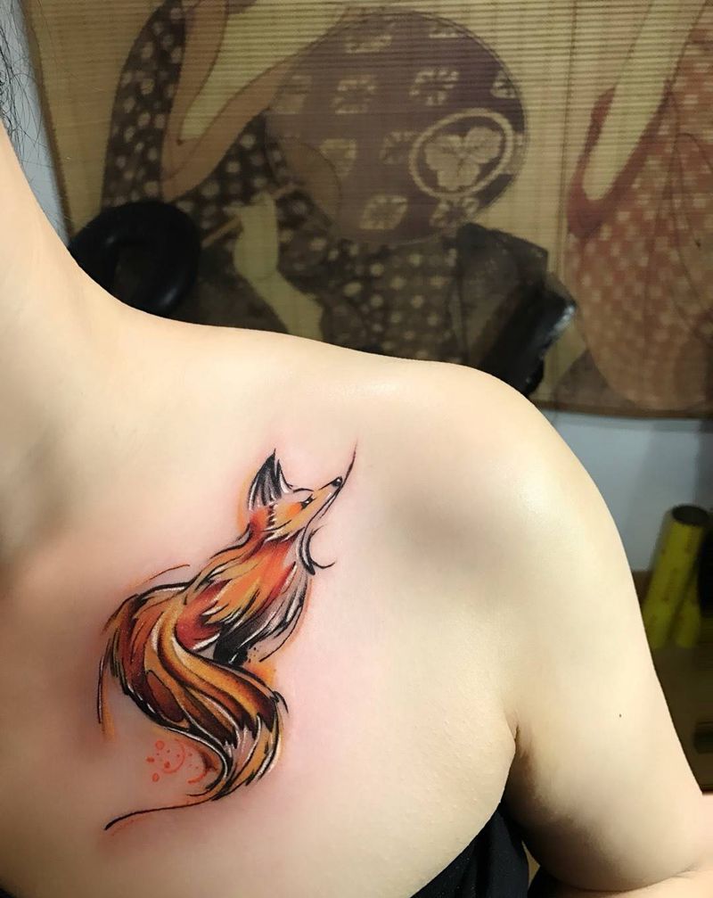 小清新纹身图片_成品肩部颈部胸部欧美清新动物线条纹身图案