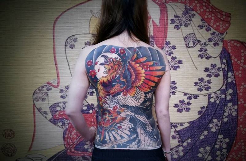 朱雀回来了纹身图片_背部老传统朱雀纹身图案