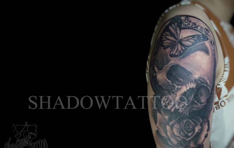 骷髅纹身图片_成品欧美宗教大臂黑灰手臂纹身图案