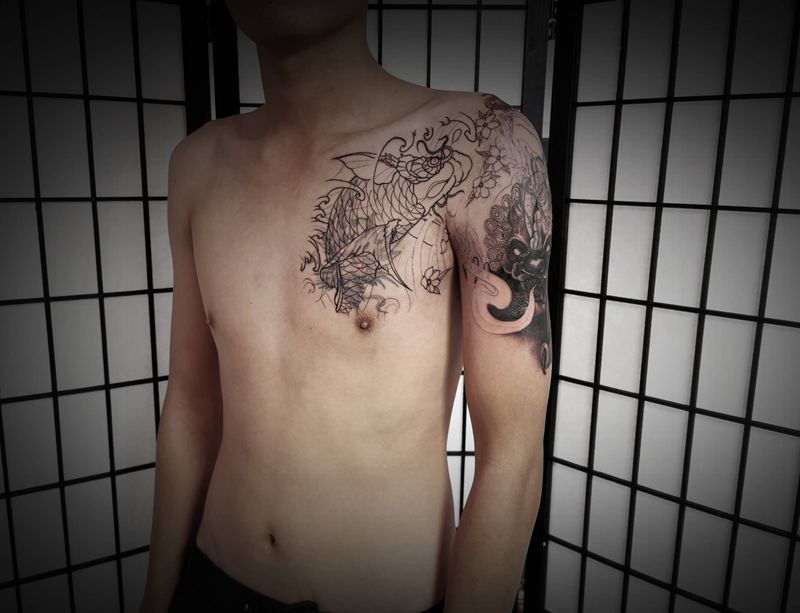 半甲遮盖,线条阶段,未完待续纹身图片_手臂胸部新传统纹身图案