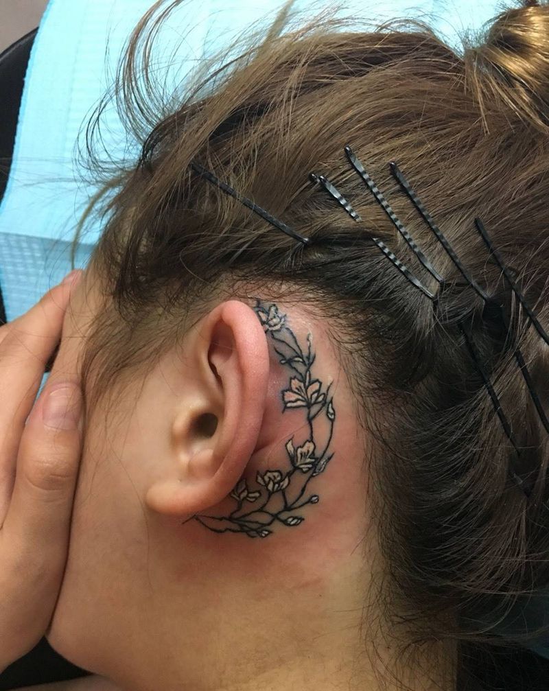 耳后清新小花枝纹身图片_成品清新植物耳后纹身图案