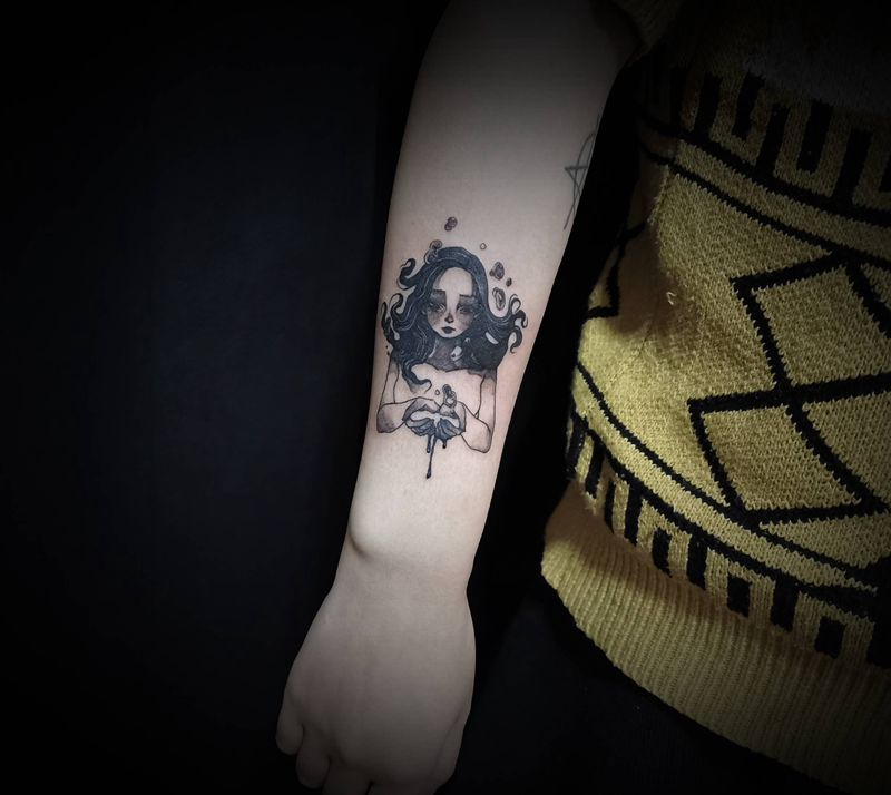 女孩纹身图片_手臂纹身图案