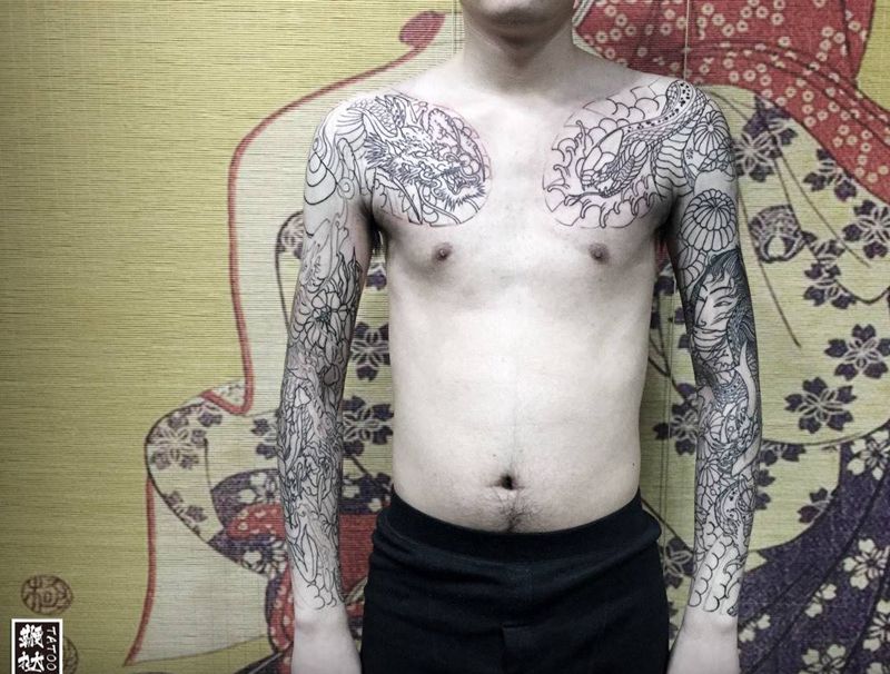 龙蛇半甲花臂，春节后继续。纹身图片_手臂胸部老传统新传统龙蛇纹身图案