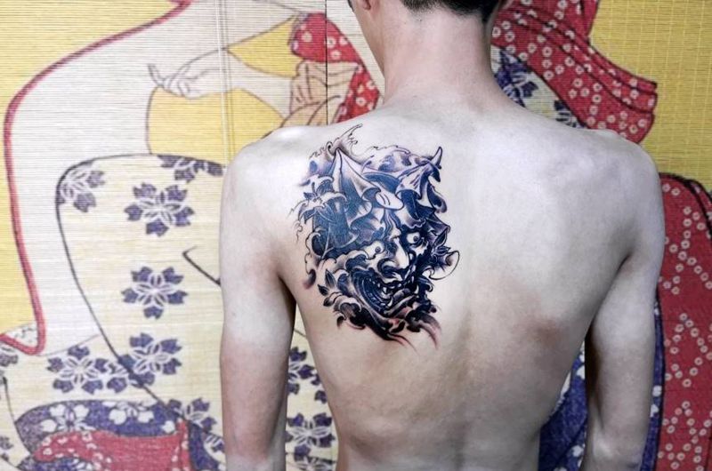 般若-肩胛骨纹身图片_肩部新传统般若纹身图案