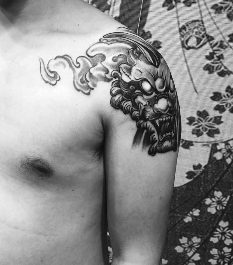 肩甲貔貅纹身图片_成品肩部手臂传统动物鬼神纹身图案