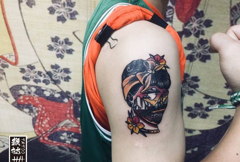 old school一对儿之男款～纹身图片_手臂Old School女孩风景纹身图案