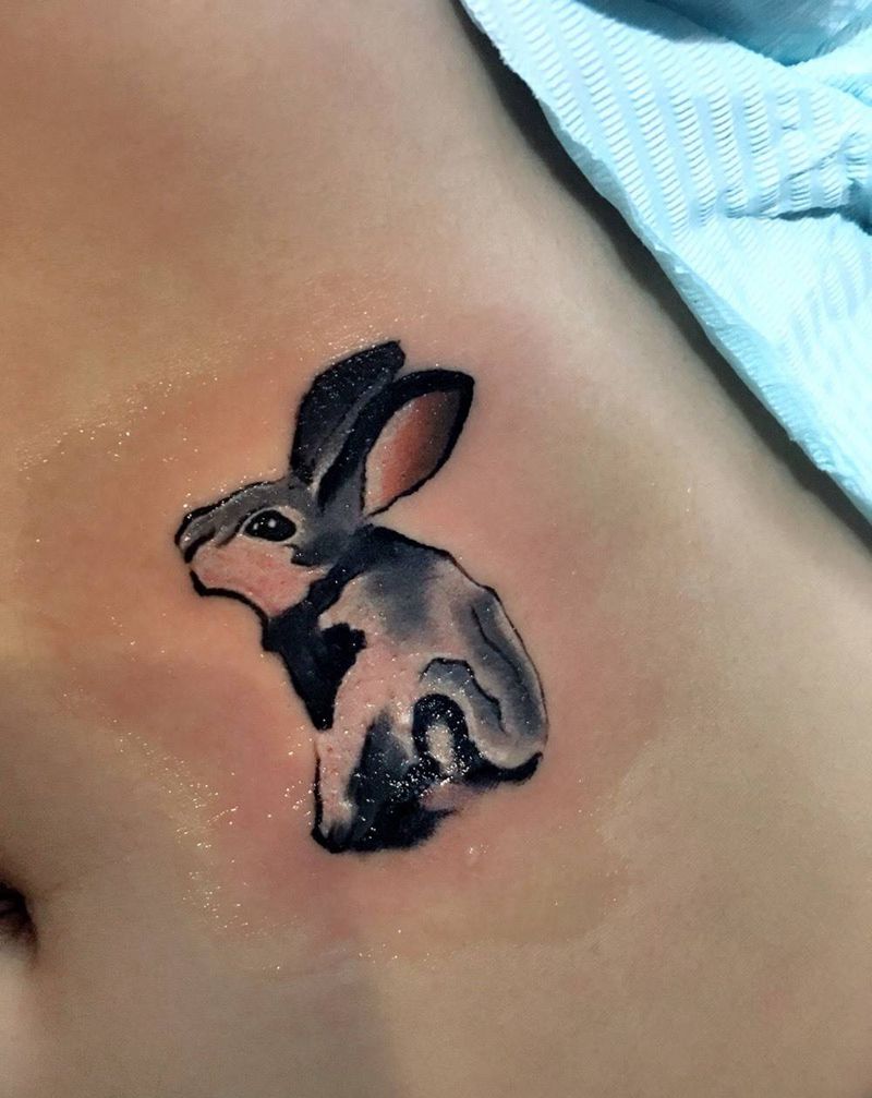 小兔子遮盖疤痕纹身图片_成品传统国画腹部腰部动物泼墨水墨纹身图案