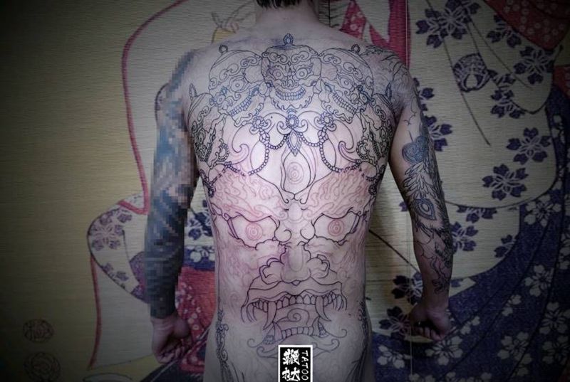 大黑天！走线阶段。纹身图片_背部臀部新传统大黑天纹身图案