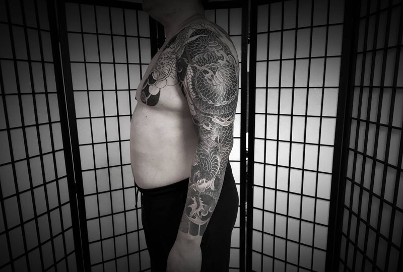 进度4/5纹身图片_手臂胸部新传统纹身图案