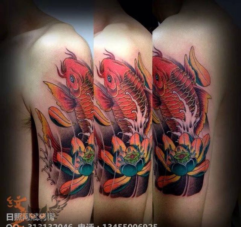 鲤鱼纹身图片_成品肩部传统动物纹身图案