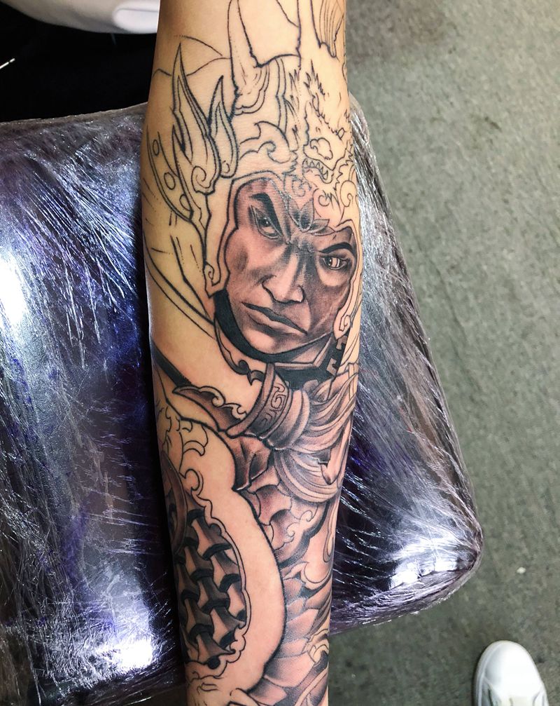 子龙未完成纹身图片_手臂新传统人物纹身图案