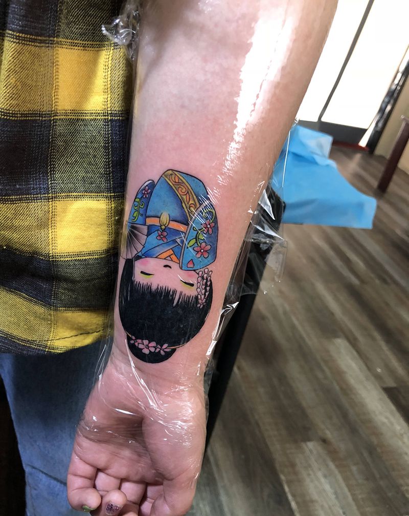 娃娃纹身图片_手臂Old School纹身图案