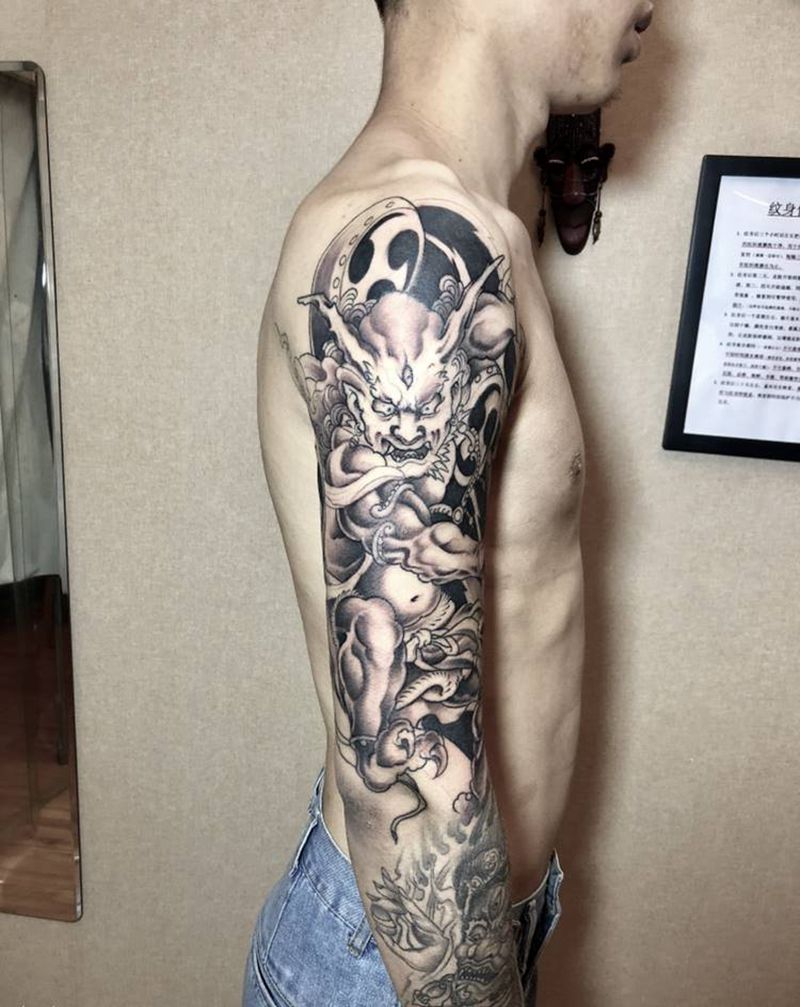 雷神纹身图片_手臂新传统雷神纹身图案