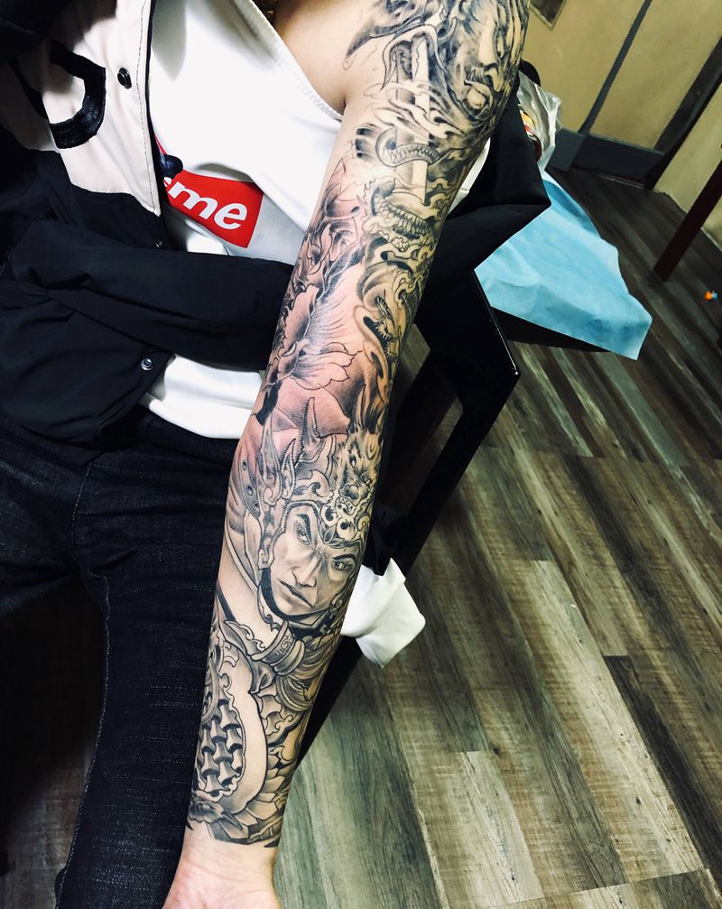 花臂纹身图片_手臂新传统纹身图案