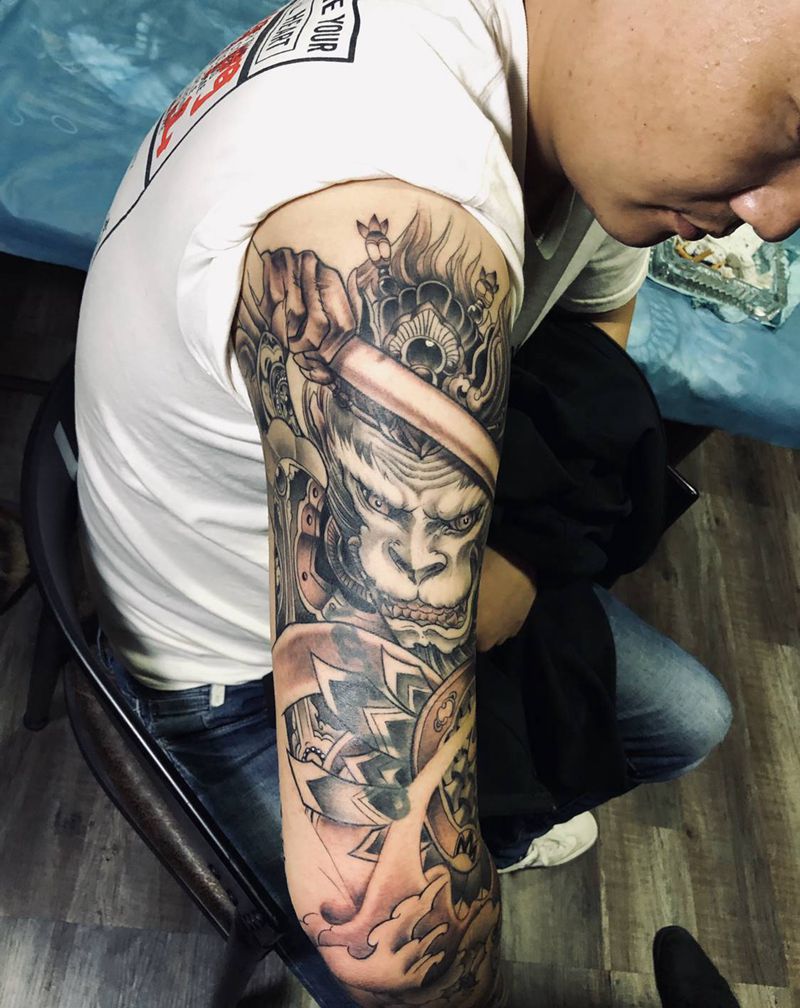 霸气猴完工纹身图片_手臂新传统纹身图案