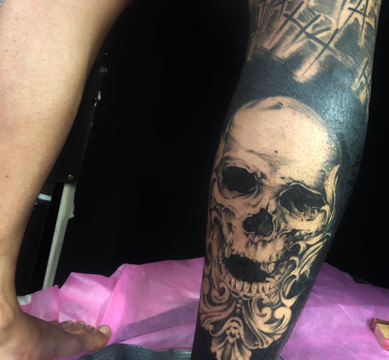 black纹身图片_腿部图腾纹身图案